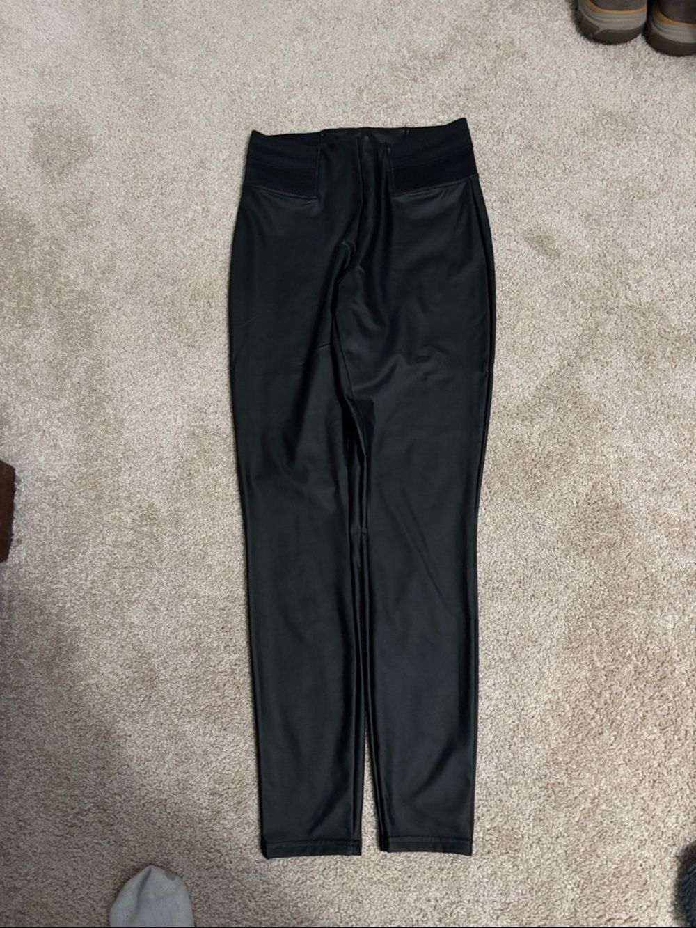 Simply Vera Vera Wang Black Faux Leather Leggings